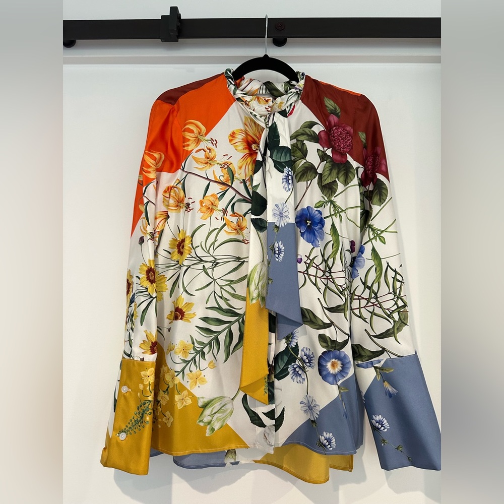 New Oscar de la Renta silk twill neck tie blouse